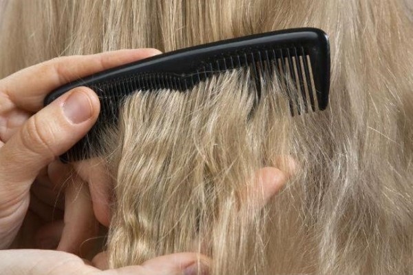 Как вернуть волосам гладкость и эластичность?